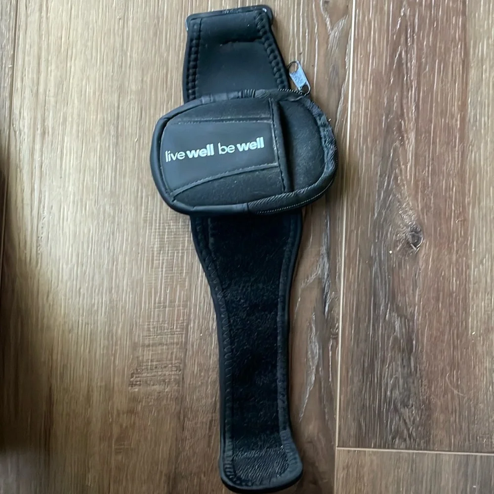 Adjustable black armband cell phone holder case